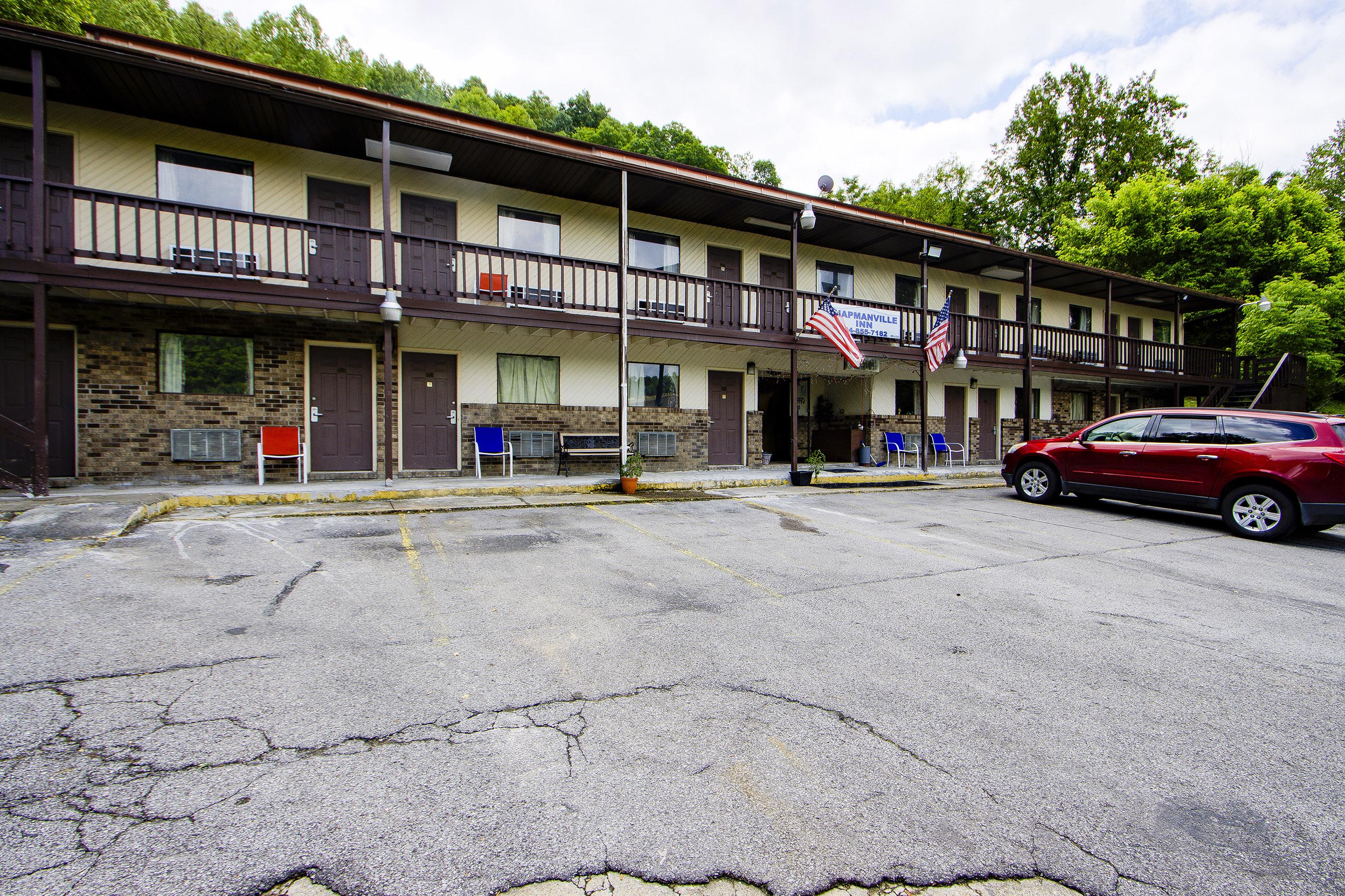 Oyo Hotel Chapmanville Inn, Wv - Hwy 119 المظهر الخارجي الصورة